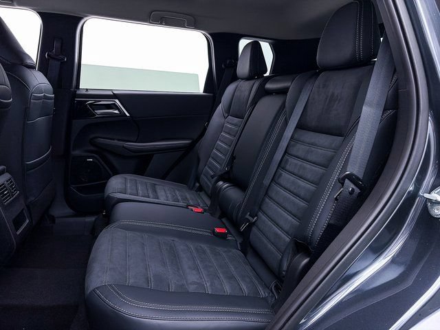 Used 2026 Mitsubishi Outlander SE AWD/4WD image 24
