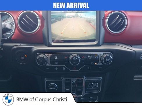 Used 2023 Jeep Wrangler Unlimited Rubicon image 19