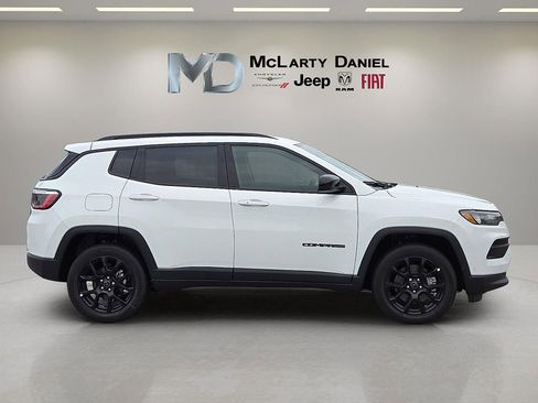 New 2026 Jeep Compass Latitude w/ Quick Order Package 29K image 6