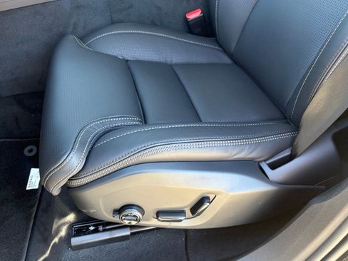 New 2026 Volvo XC60 B5 Ultra w/ Protection Package Premier image 21