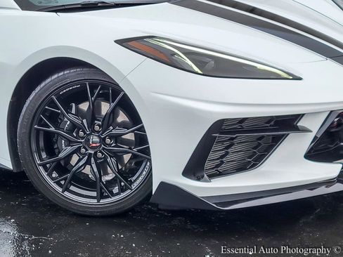 Used 2024 Chevrolet Corvette Stingray Preferred Conv w/ Stealth Interior Trim Package image 3