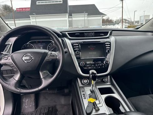 Used 2019 Nissan Murano SV w/ Premium Package image 15