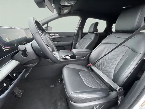Used 2025 Kia Sportage X-Line image 14