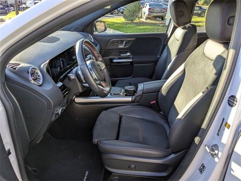 Used 2022 Mercedes-Benz GLA 35 AMG 4MATIC image 24