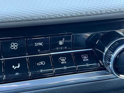 New 2026 Chevrolet Equinox LT w/ Convenience Package II image 22