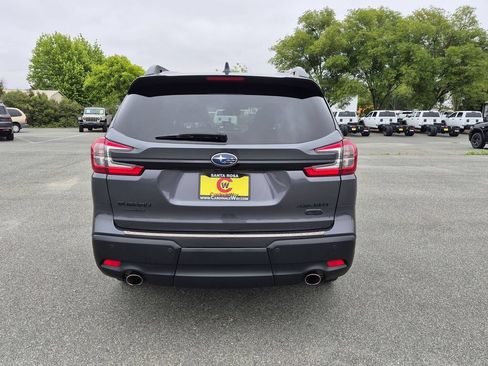 Used 2024 Subaru Ascent Onyx Edition Limited w/ Popular Package Onyx AWD/4WD image 4