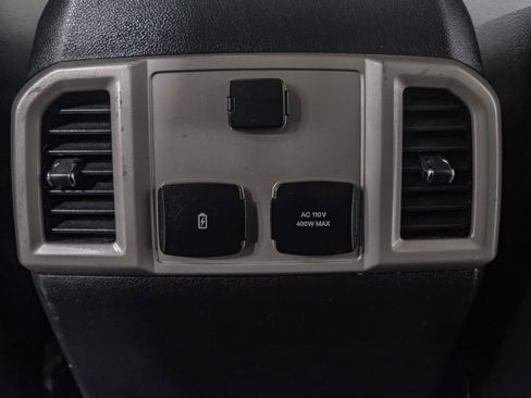 Used 2019 Ford F250 Lariat w/ Lariat Ultimate Package AWD/4WD image 37