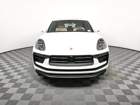 Certified 2026 Porsche Macan image 36