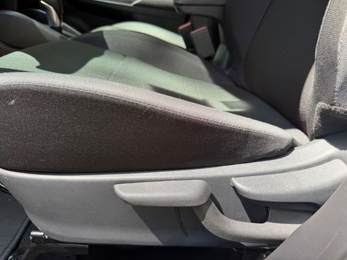 Used 2025 Nissan Kicks Play S FWD image 19