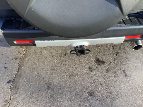 Used 2013 Toyota FJ Cruiser 4WD image 11