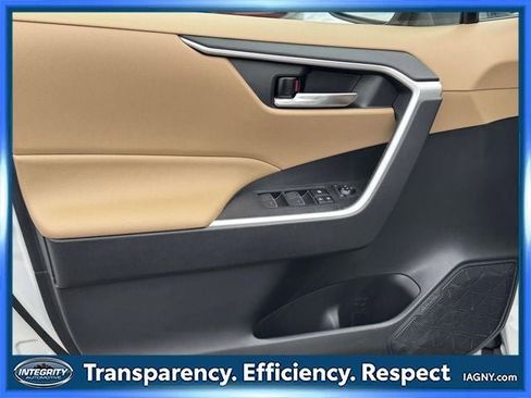 Used 2023 Toyota RAV4 XLE w/ Convenience Package image 29