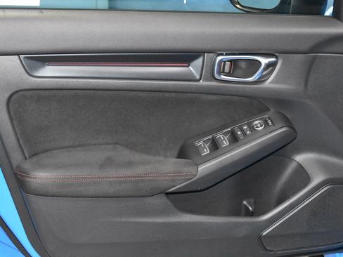 Used 2023 Honda Civic Type R image 4