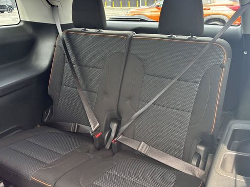 Used 2023 GMC Acadia AT4 w/ LPO, Floor Liner Package AWD/4WD image 33