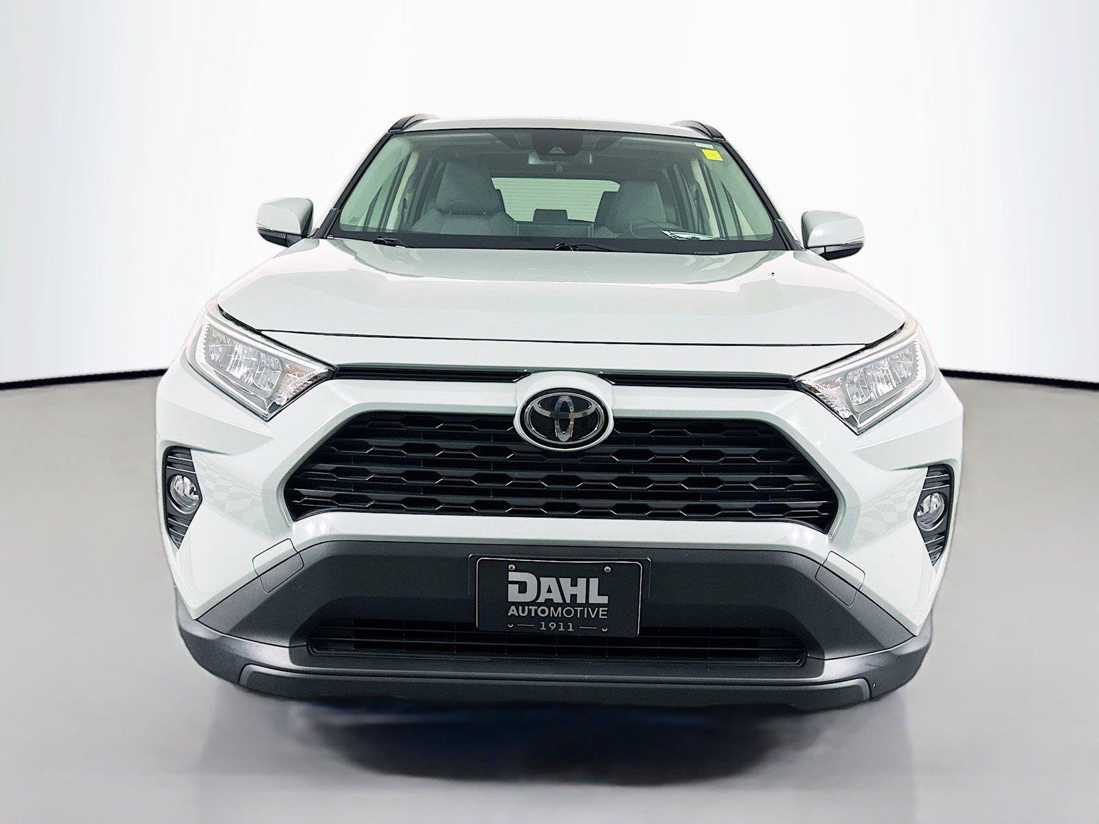 Used 2019 Toyota RAV4 XLE w/ All Weather Liner Package AWD/4WD image 2