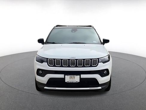 Used 2025 Jeep Compass Limited AWD/4WD image 4