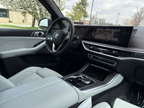 Certified 2025 BMW X5 xDrive40i image 10