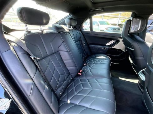 Used 2024 BMW 740i RWD image 37