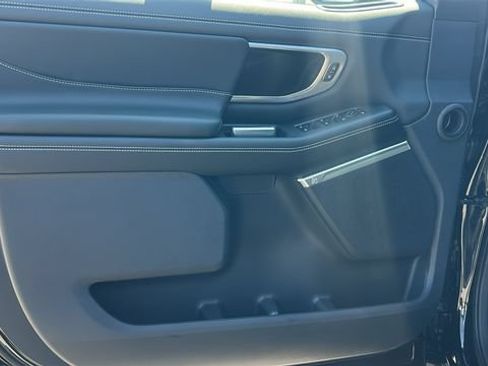 New 2027 Ford Expedition Max Platinum w/ Stealth Performance Package AWD/4WD image 18