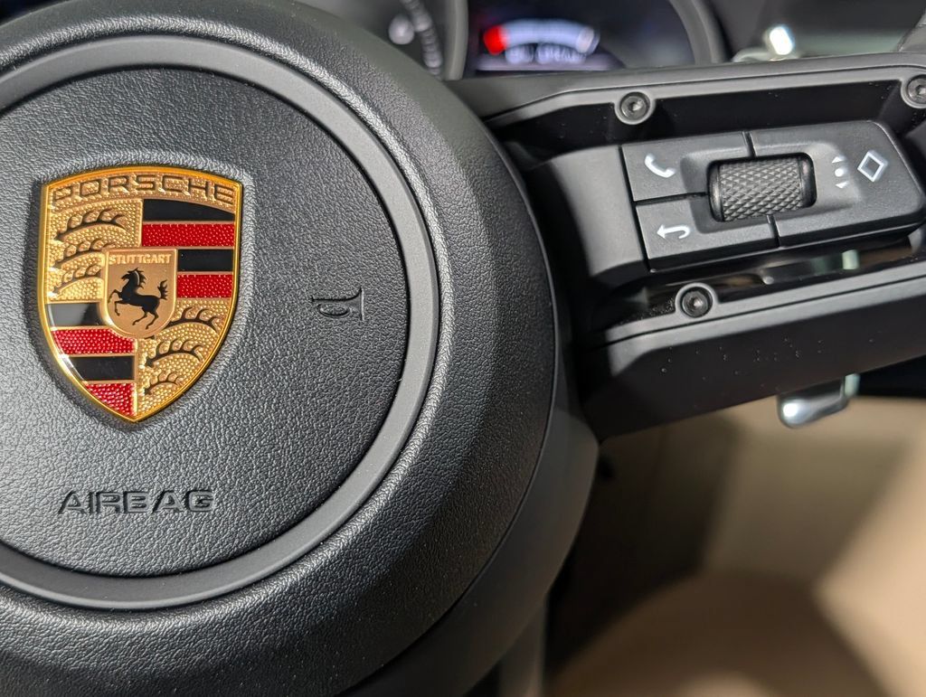 New 2026 Porsche Macan AWD/4WD image 38