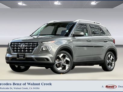 Used 2022 Hyundai Venue SEL w/ Cargo Package