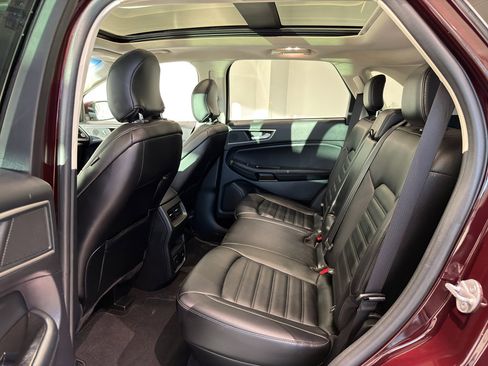 Used 2019 Ford Edge SEL w/ Equipment Group 201A image 18