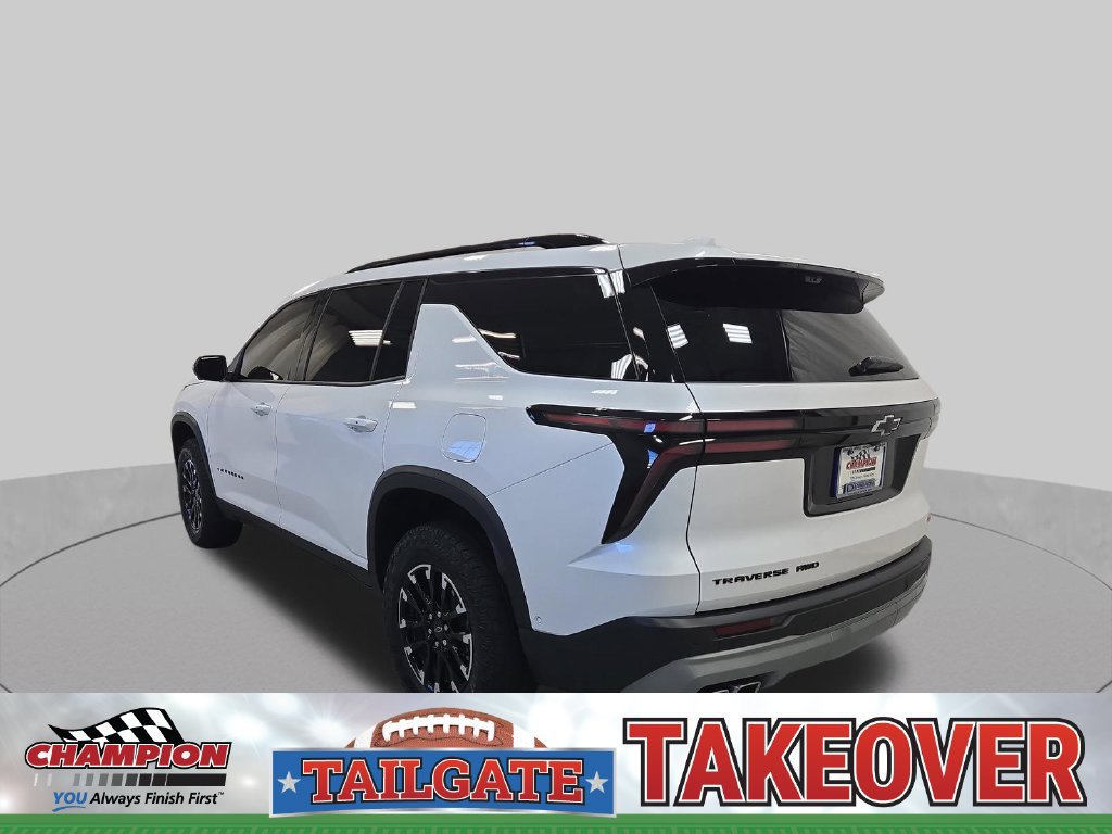 Used 2025 Chevrolet Traverse Z71 w/ Enhanced Driving Package AWD/4WD image 3