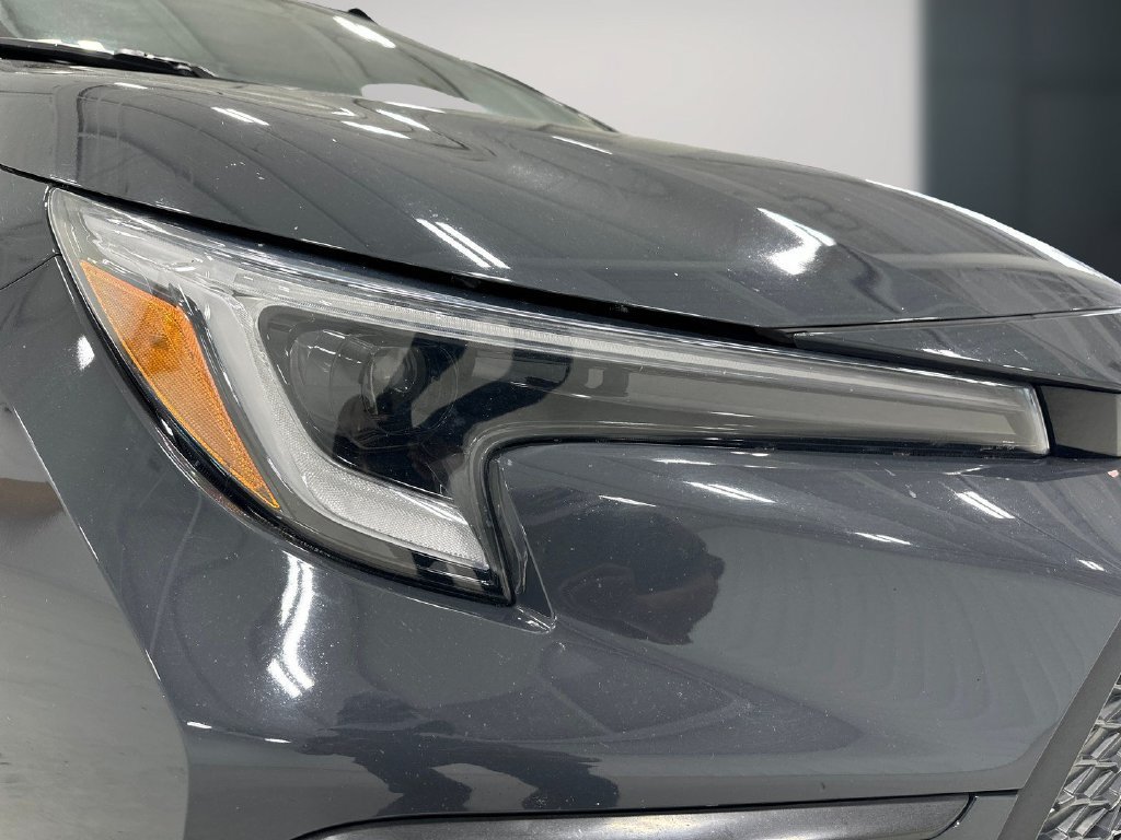 Used 2023 Toyota Corolla SE w/ SE Premium Package FWD image 11