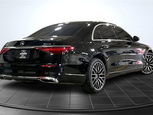 Used 2022 Mercedes-Benz S 580 S 580 image 2
