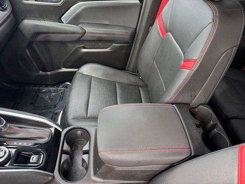 Used 2023 Chevrolet Colorado Z71 w/ Z71 Convenience Package 2 image 14