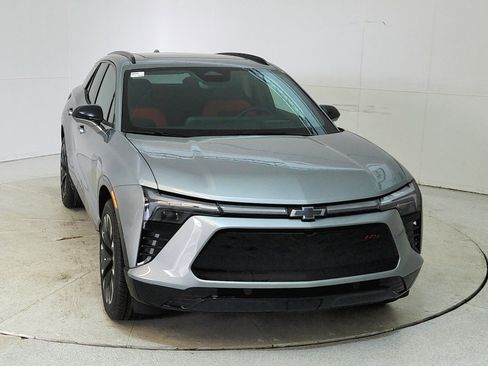 New 2025 Chevrolet Blazer EV RS image 2