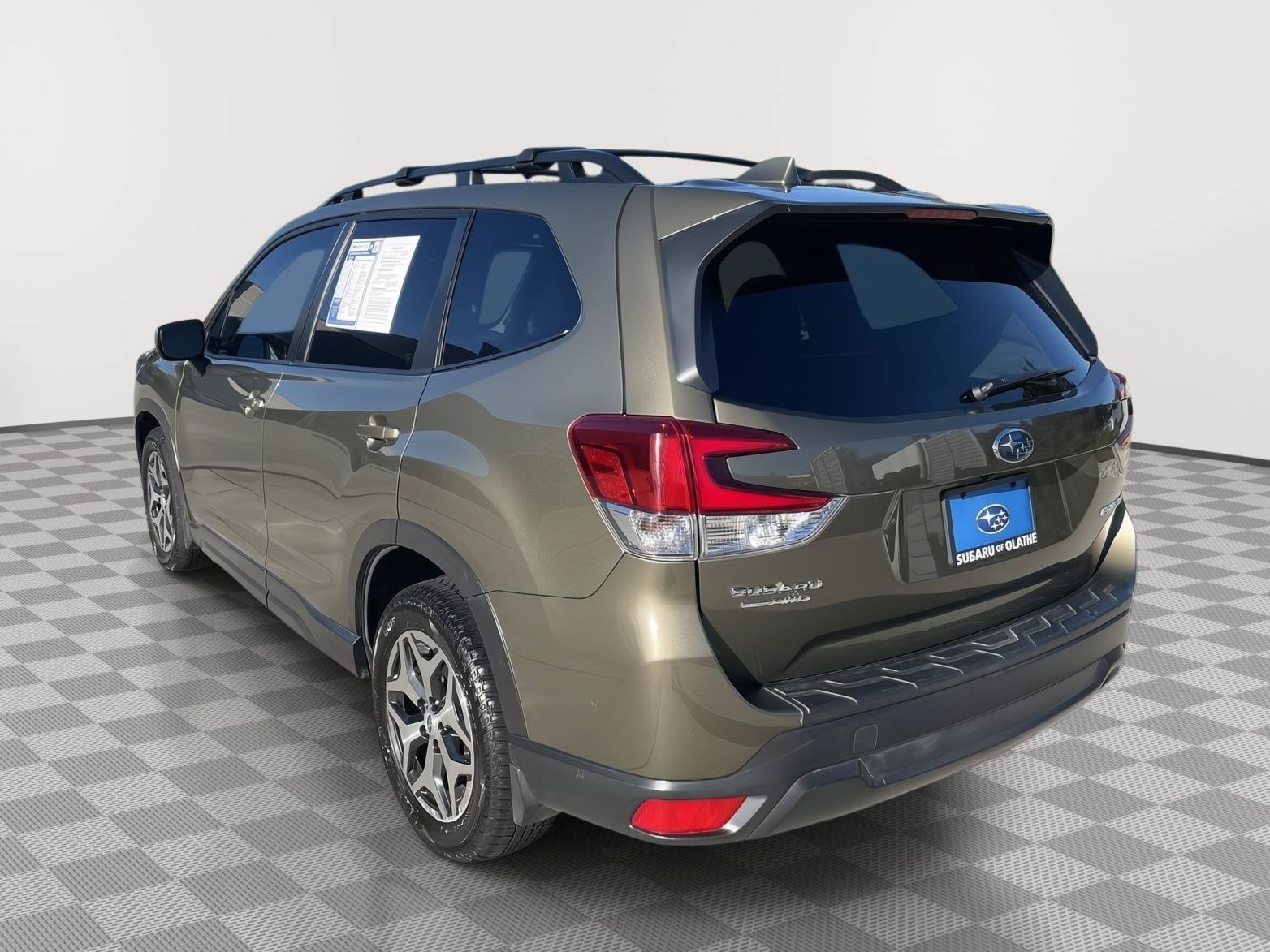 Used 2022 Subaru Forester Premium AWD/4WD image 24