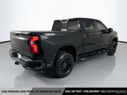 Used 2021 Chevrolet Silverado 1500 LT Trail Boss w/ Convenience Package II AWD/4WD image 5