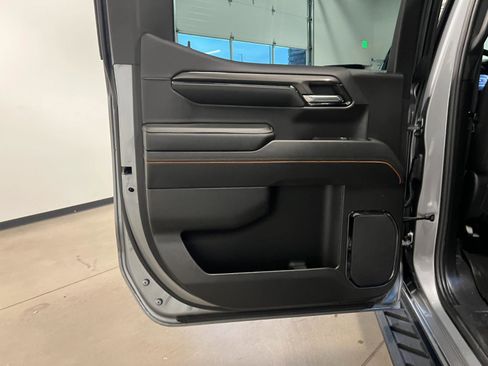 Used 2023 GMC Sierra 1500 AT4 w/ AT4 Premium Package image 32