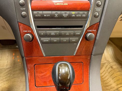 Used 2011 Lexus ES 350 FWD image 21