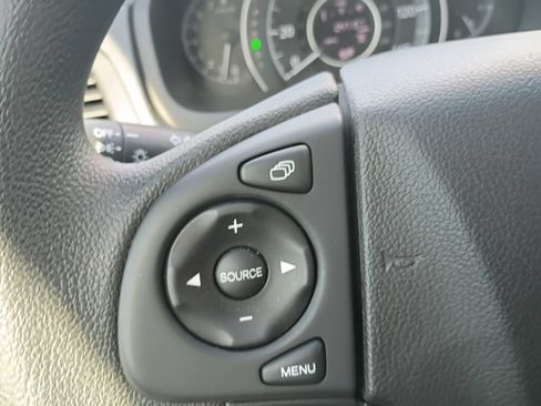 Used 2015 Honda CR-V LX image 6