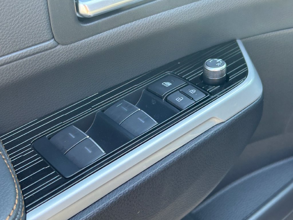 New 2026 Toyota Sienna XLE Woodland Edition AWD/4WD image 29