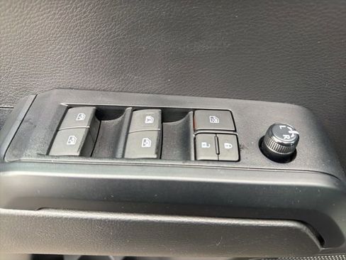 Used 2023 Toyota Tacoma SR image 19