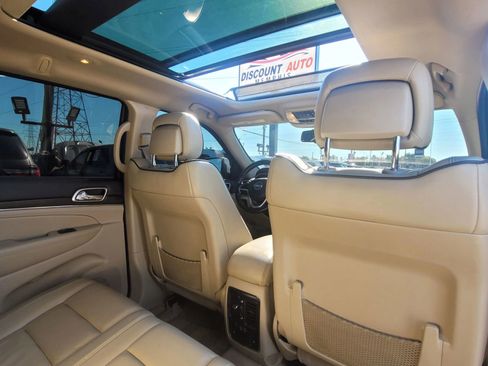 Used 2016 Jeep Grand Cherokee Overland image 16