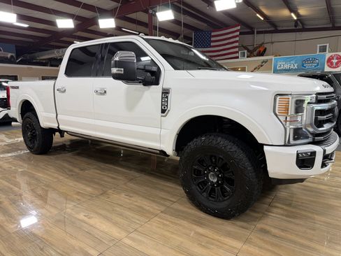 Used 2020 Ford F250 Platinum w/ Tremor Off-Road Package AWD/4WD image 3