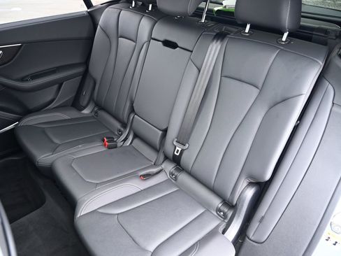 Used 2023 Audi Q8 Premium Plus w/ Premium Plus Package image 37