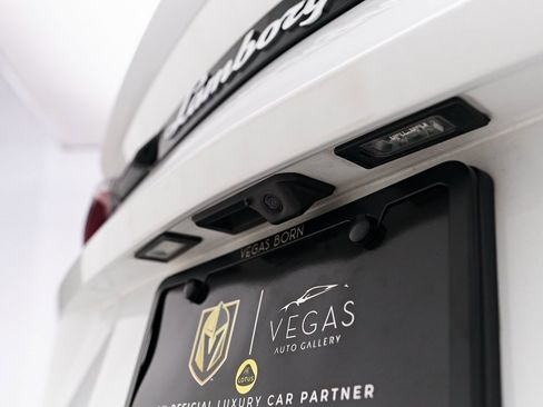 Used 2022 Lamborghini Urus image 26