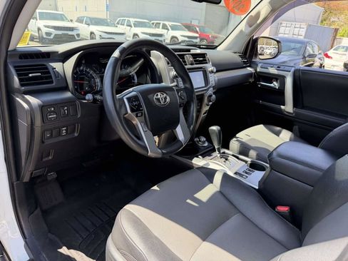 Used 2019 Toyota 4Runner SR5 Premium AWD/4WD image 19
