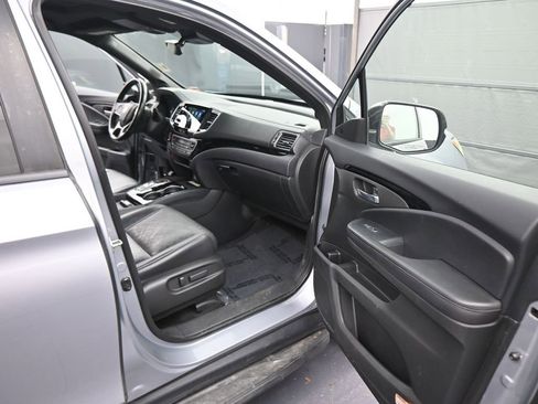 Used 2020 Honda Passport Touring image 44