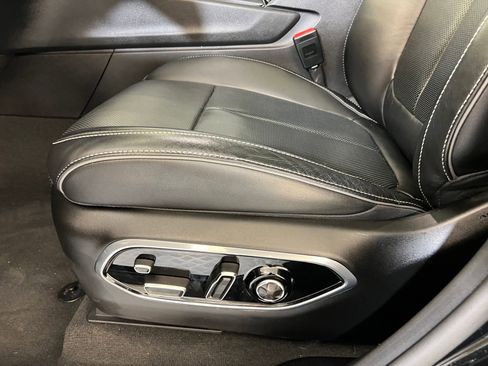 Used 2023 Jeep Grand Cherokee L Overland w/ Advanced Protech Group III image 13