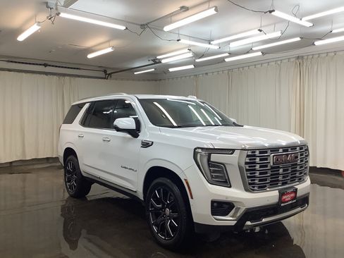 Used 2025 GMC Yukon Denali image 4