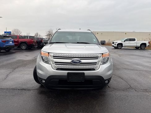 Used 2011 Ford Explorer XLT w/ 202A Rapid Spec Order Code image 8