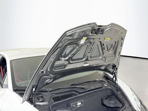 Used 2024 Lamborghini Huracan Tecnica image 33