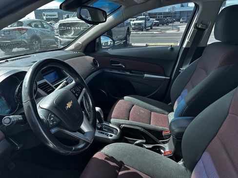 Used 2012 Chevrolet Cruze LT w/ RS Package image 9