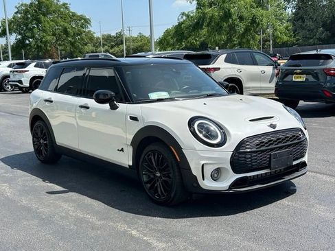 Used 2024 MINI Cooper Clubman S AWD/4WD image 3