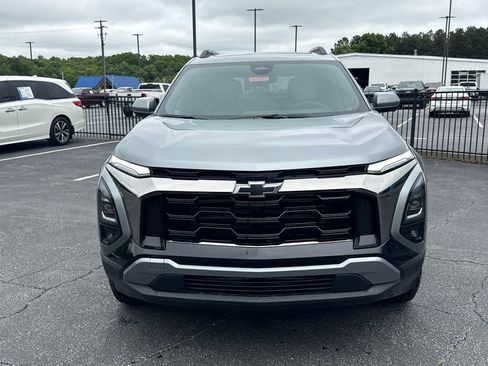 New 2026 Chevrolet Equinox ACTIV w/ Convenience Package III FWD image 3